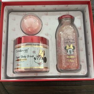 Disney Sweetheart Spa Set (the Crème shop)